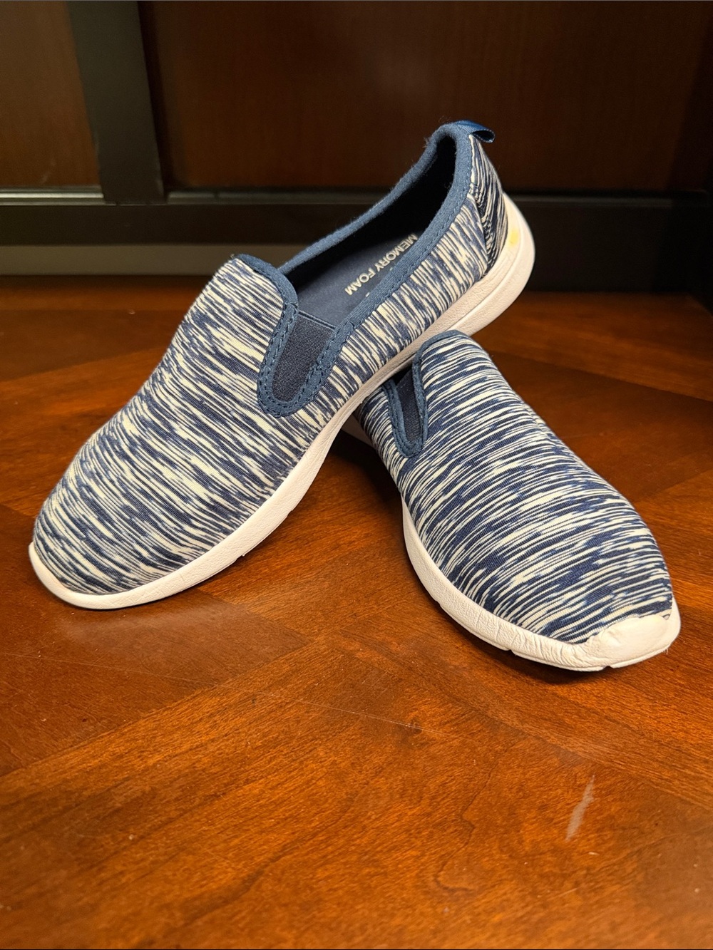 Memory Foam Slip-On Kids Shoes - Navy/White